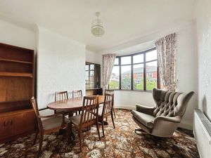 Dining Room- click for photo gallery